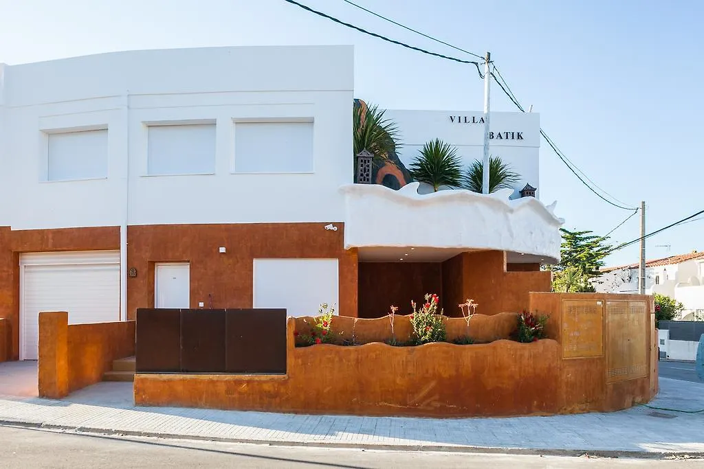 Vista Roses Mar - Villas Batik Spain